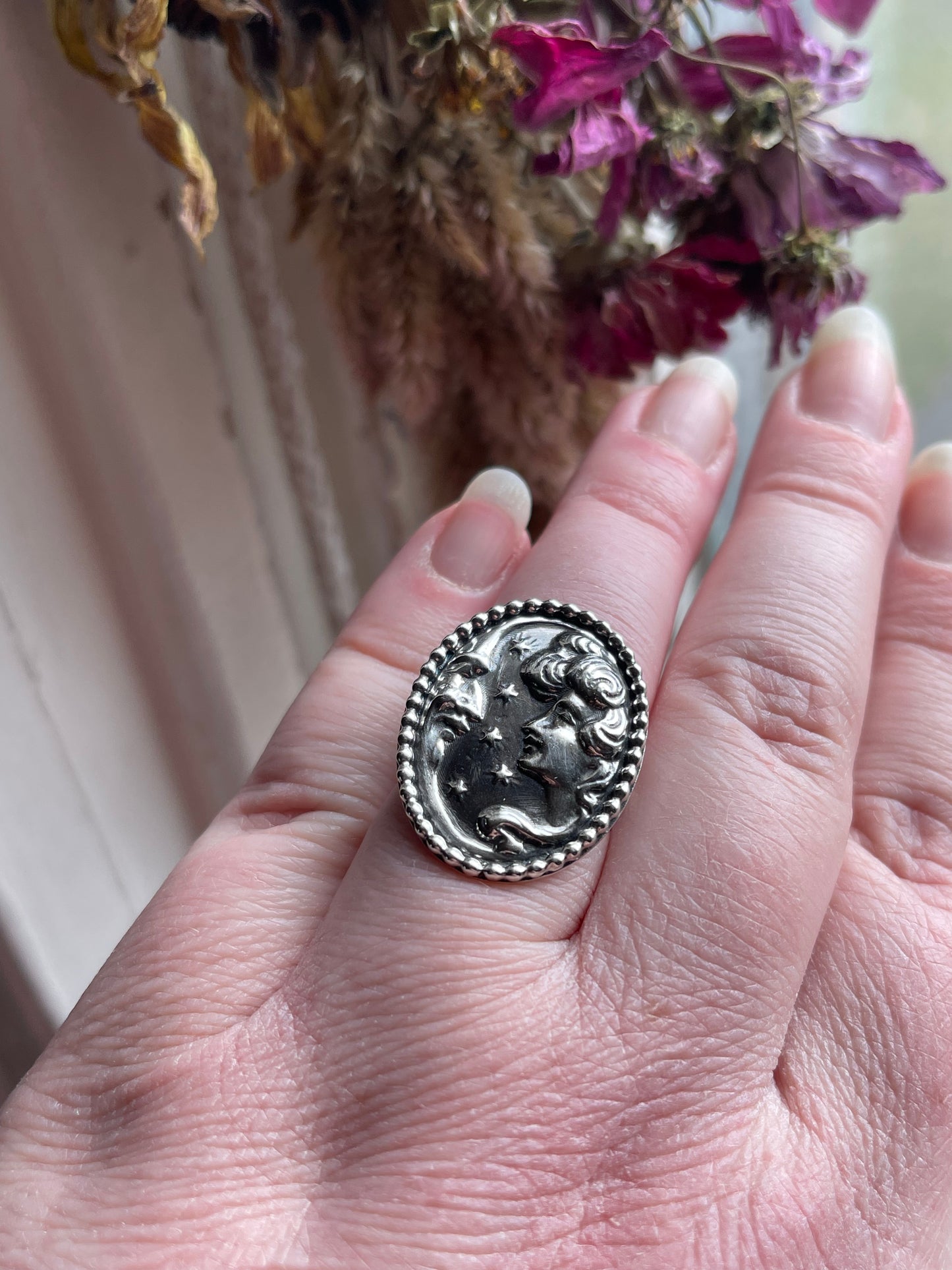 MTO Lady & The Moon Ring