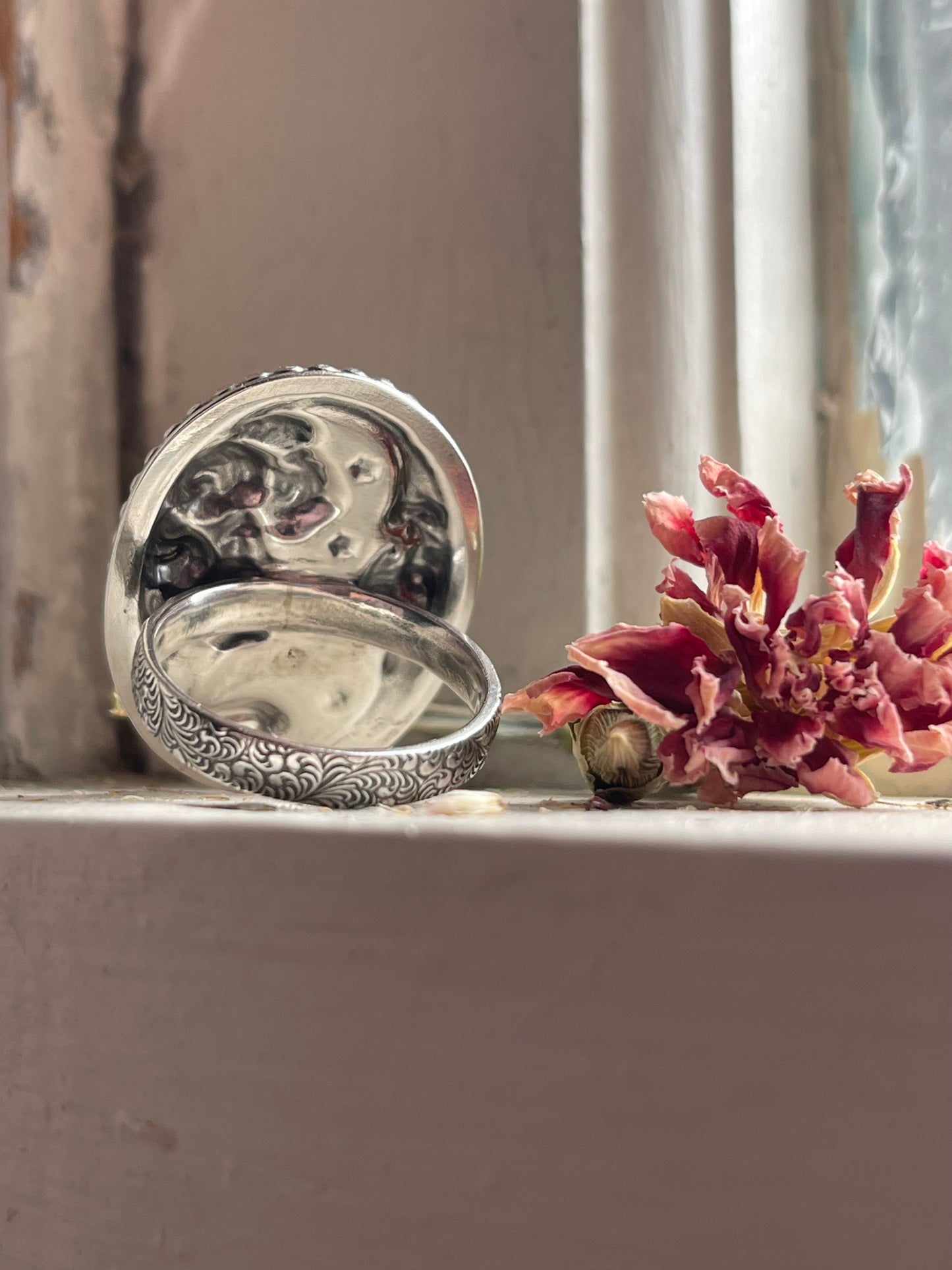MTO Lady & The Moon Ring