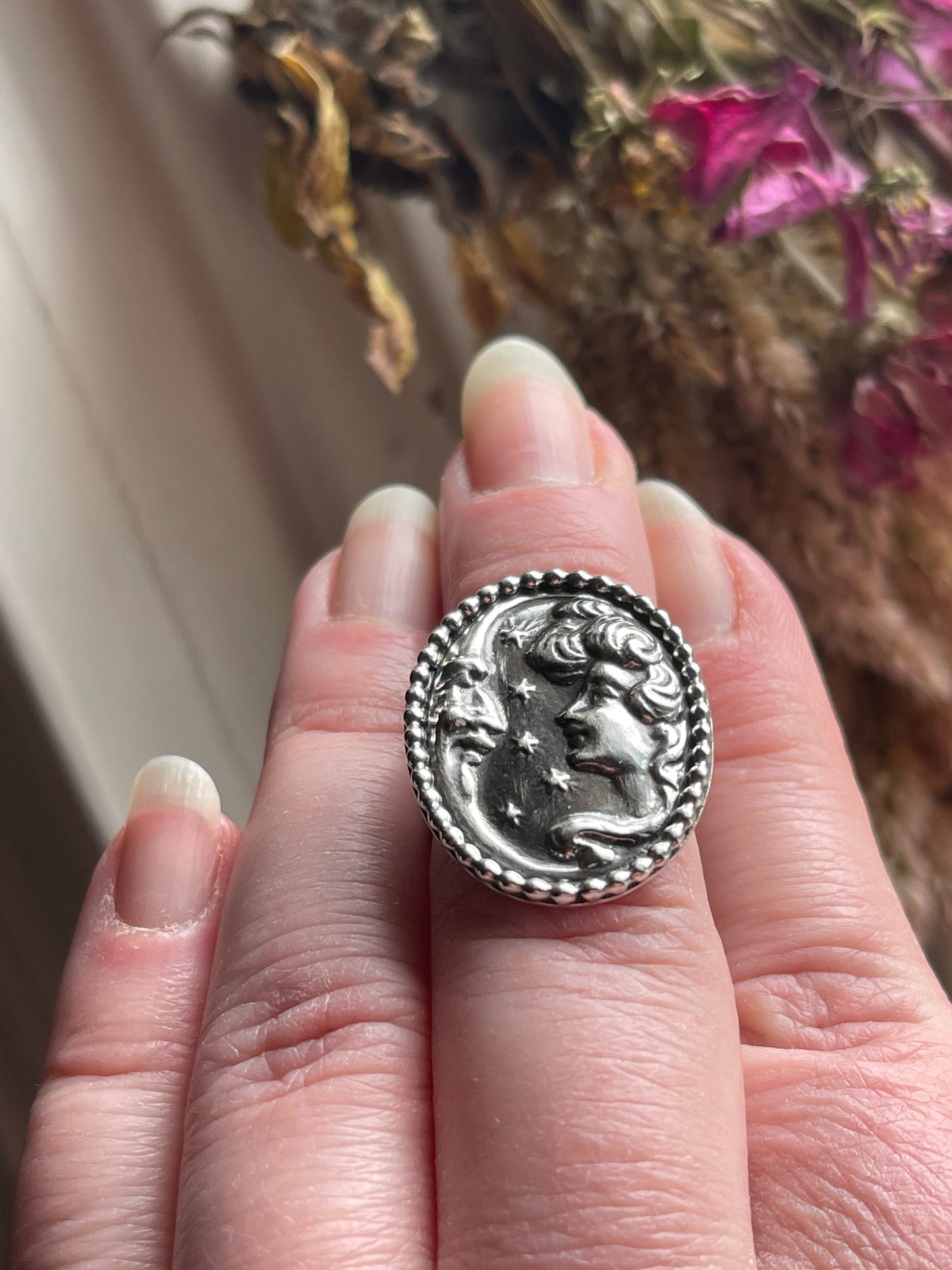 MTO Lady & The Moon Ring