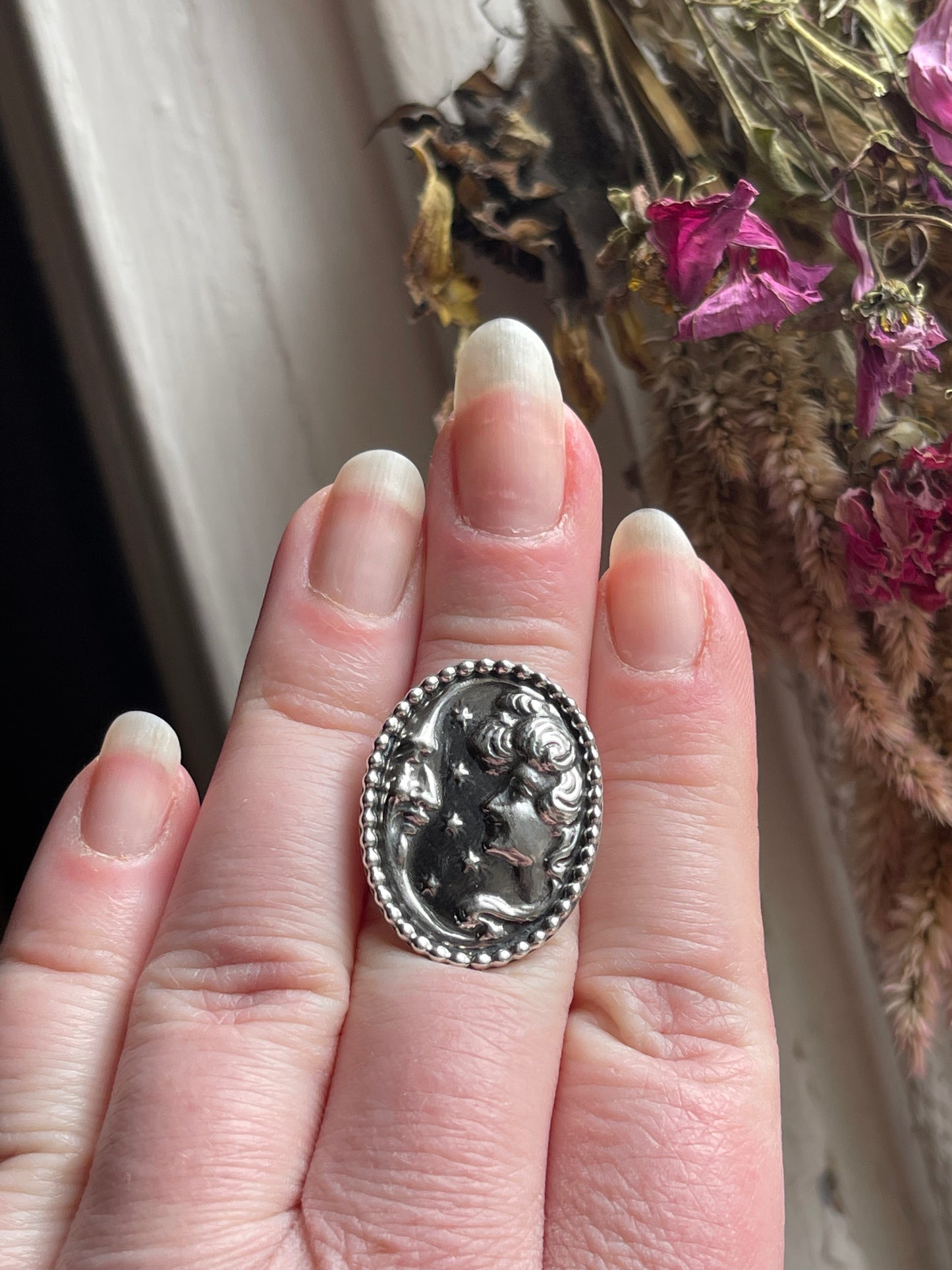 MTO Lady & The Moon Ring