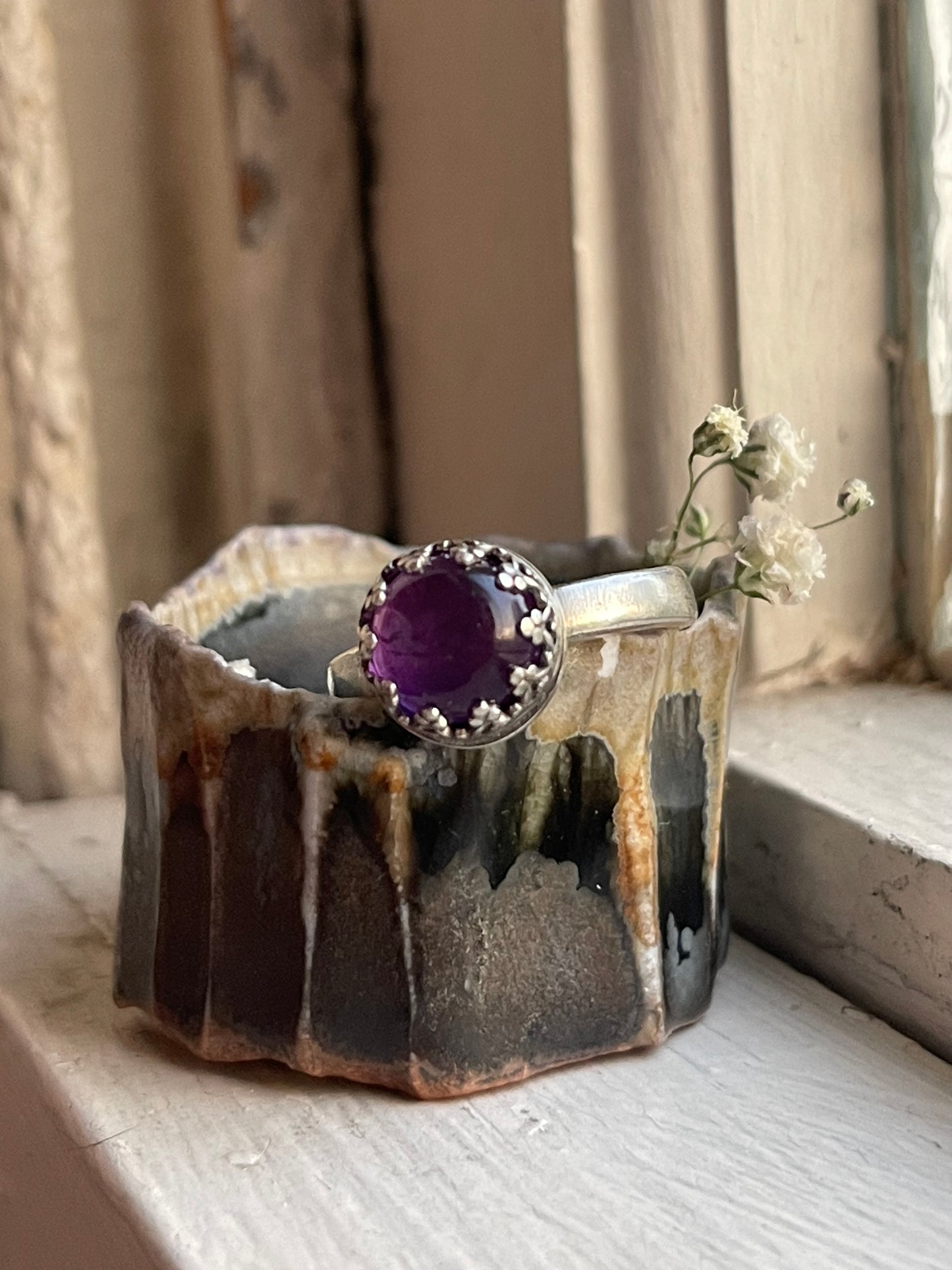 *Your Aura is Purple! Amethyst Solitaire Ring Size 8 3/4