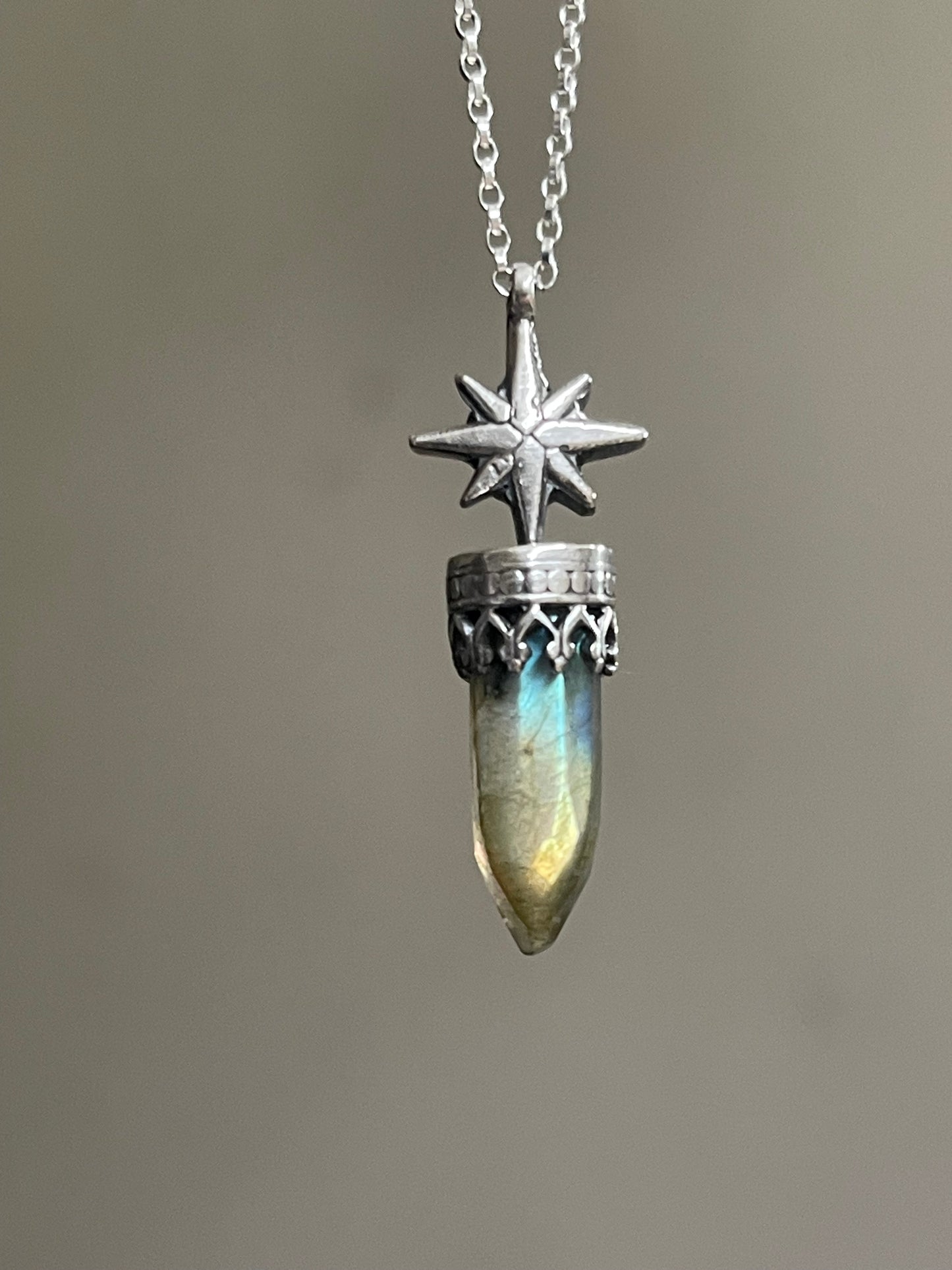 *Chronos Glow • Labradorite Crystal Star Pendant Necklace