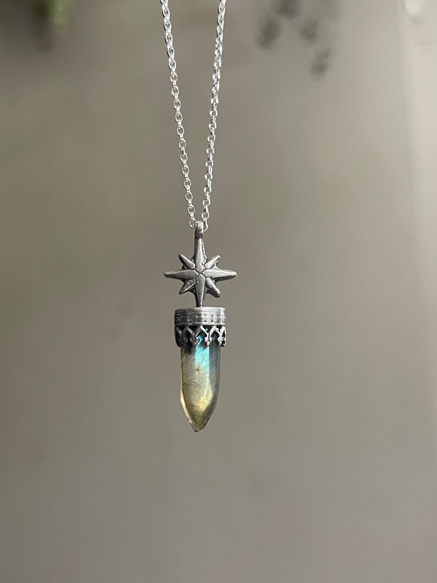 *Chronos Glow • Labradorite Crystal Star Pendant Necklace