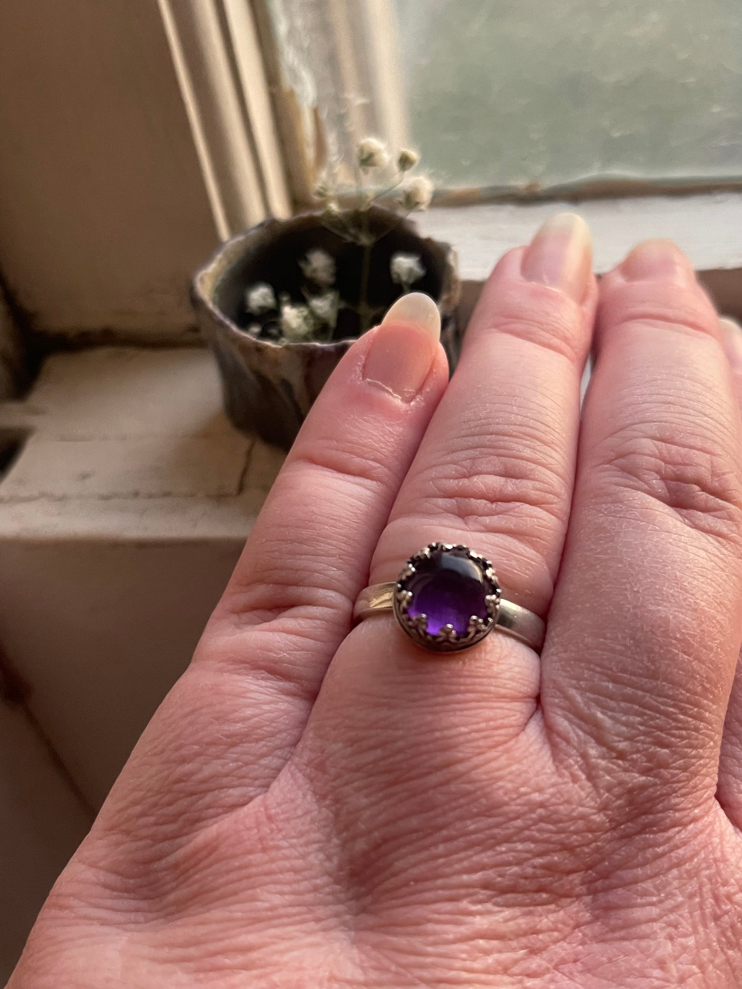 *Your Aura is Purple! Amethyst Solitaire Ring Size 8 3/4