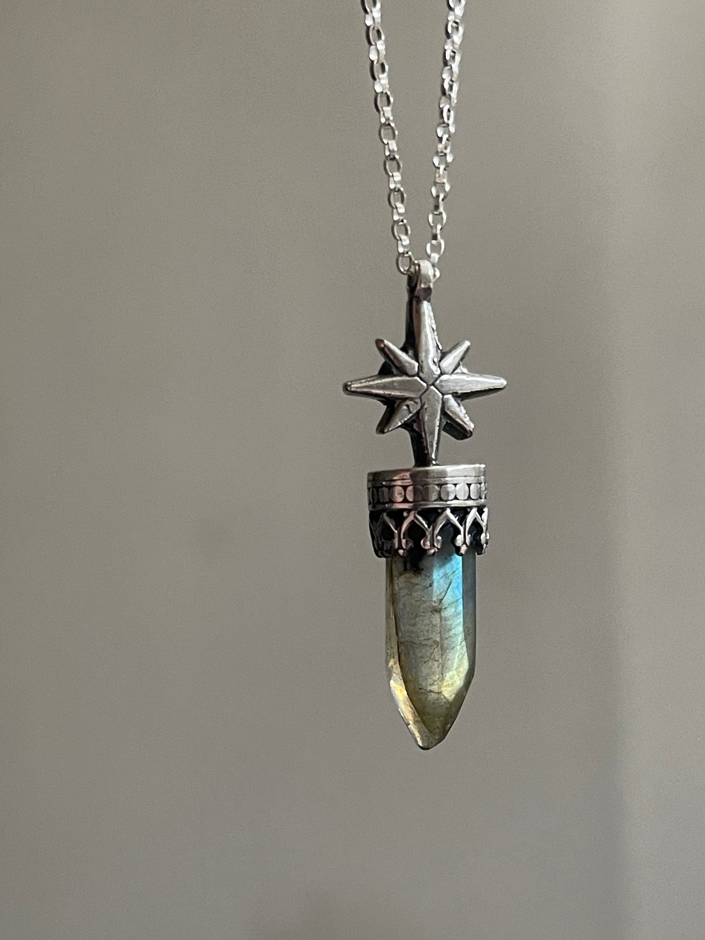 *Chronos Glow • Labradorite Crystal Star Pendant Necklace